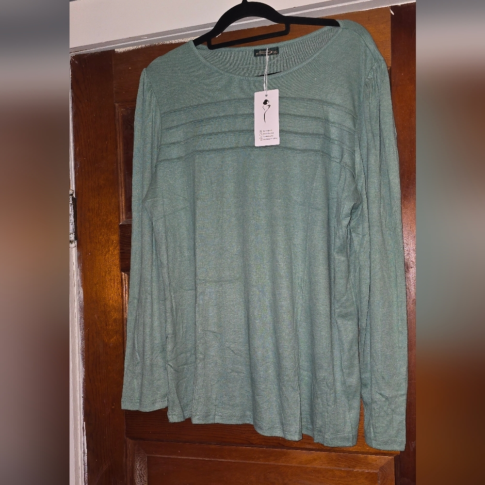 Ofeefan Green Long Sleeve Top